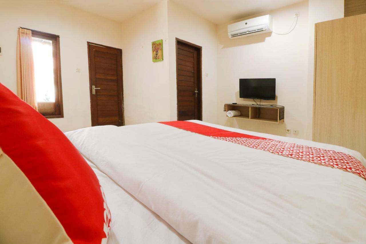 Oyo 2581 Ketut Smile Hotel Denpasar Eksteriør billede